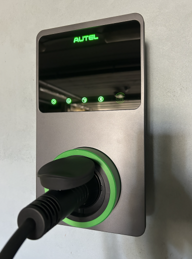 Borne de recharge pour véhicule électrique  7,4 KW AUTEL