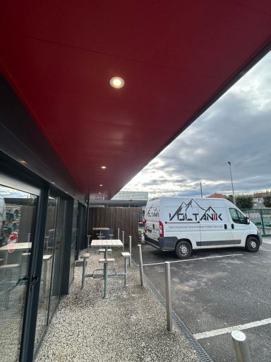 Création d'éclairage pour la devanture d'une boulangerie